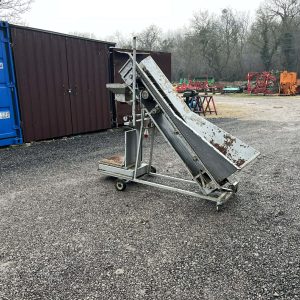 Burgonyazsákoló,mérleggel