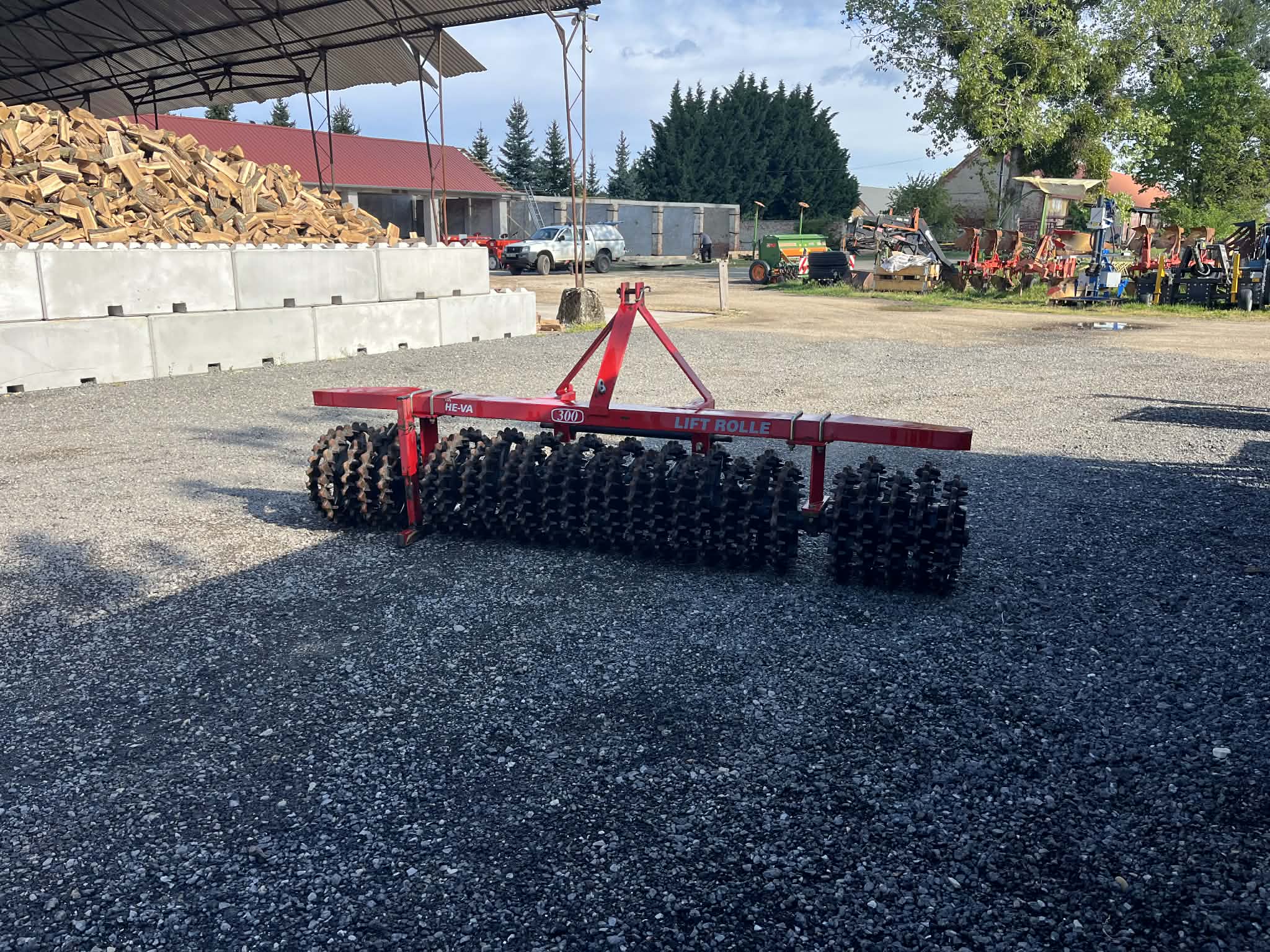 Heva Lift Rolle 300 Crosskill henger-front - Image 3