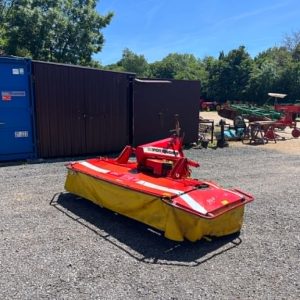 Pöttinger CAT 270 frontkasza-dobos